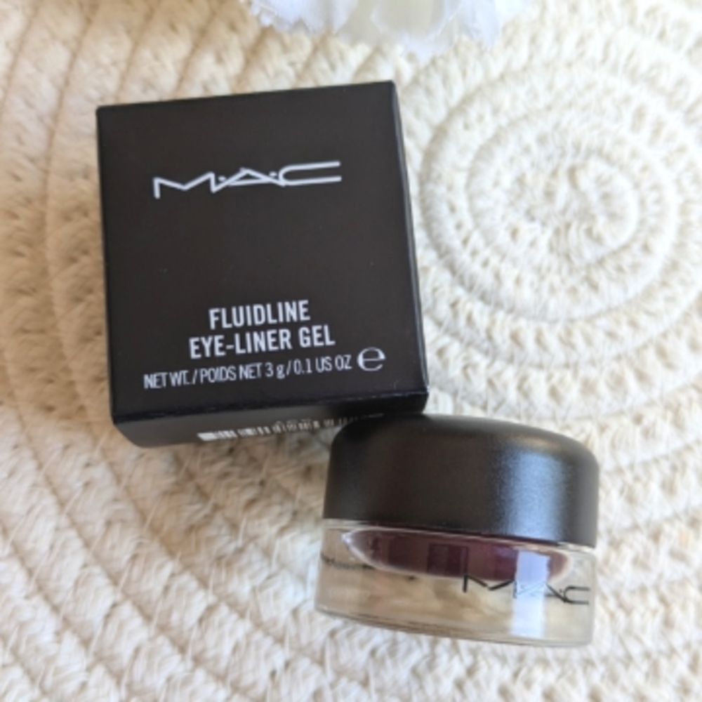 Limited Edition MAC Fluidline Eye-Liner Gel Great Dame-rich plum/burgundy BNIB